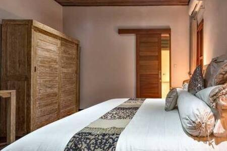 Villa Agung Lembongan Buitenkant foto